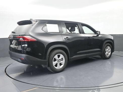 Used 2025 Toyota Grand Highlander FWD image 6