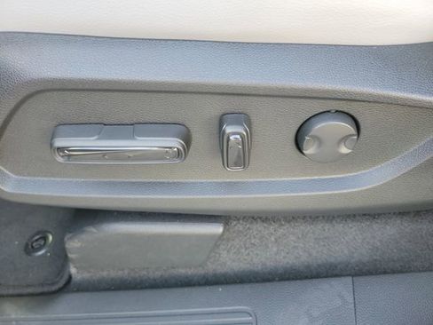 New 2025 Honda Pilot EX-L image 16