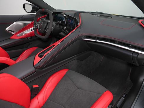 Used 2023 Chevrolet Corvette Stingray Preferred Cpe w/ 2LT RWD image 32