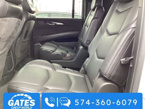 Used 2019 Cadillac Escalade ESV Platinum image 16