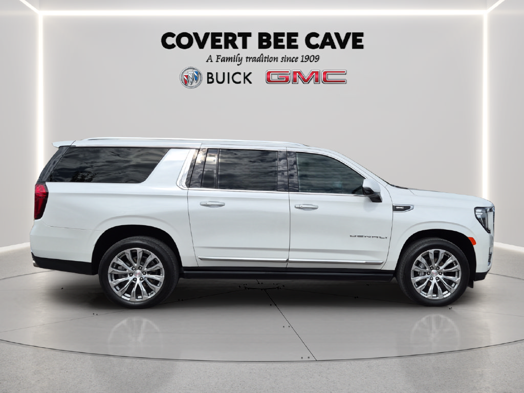 Used 2023 GMC Yukon XL Denali w/ Max Trailering Package AWD/4WD image 8