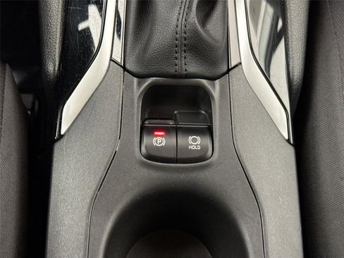 Certified 2023 Toyota Corolla Cross LE FWD image 27