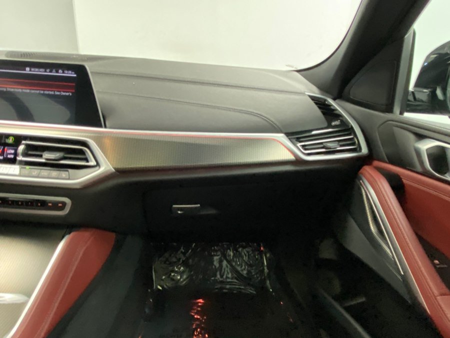 Used 2022 BMW X6 xDrive40i w/ M Sport Package AWD/4WD image 26
