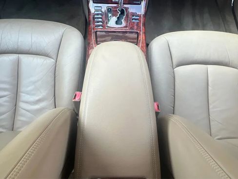 Used 2004 Maybach 57 RWD image 43