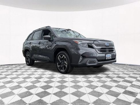 Used 2025 Subaru Forester Limited w/ Popular Package #1 AWD/4WD image 16