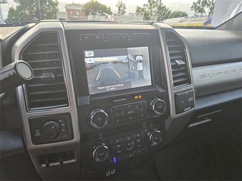 Certified 2019 Ford F250 Lariat w/ Lariat Value Package image 15