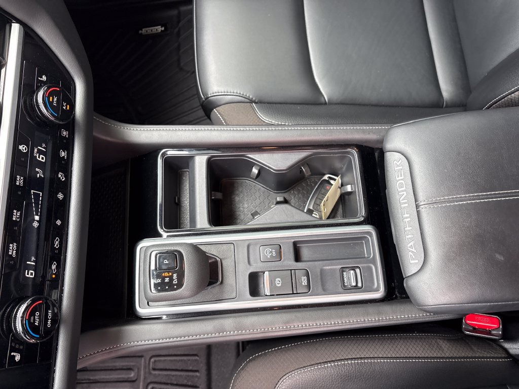 Certified 2024 Nissan Pathfinder SL w/ SL Premium Package FWD image 36