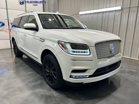 Used 2021 Lincoln Navigator L Reserve AWD/4WD image 1