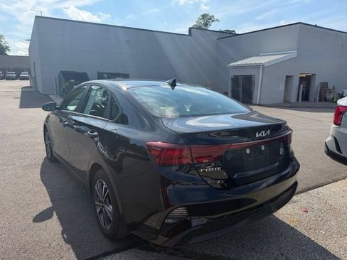 Certified 2024 Kia Forte LXS w/ LXS Technology Package FWD image 4