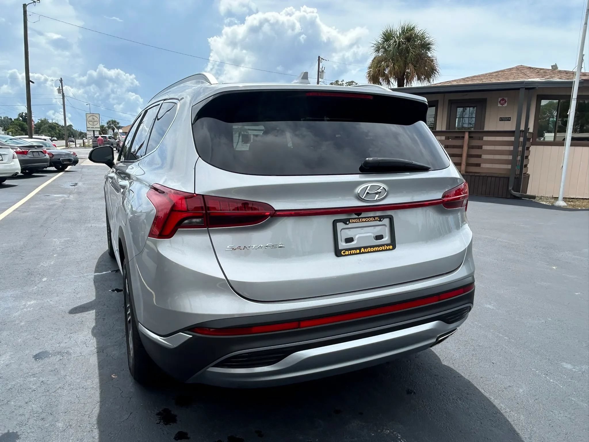 Used 2021 Hyundai Santa Fe SEL w/ Convenience + Premium Package FWD image 9