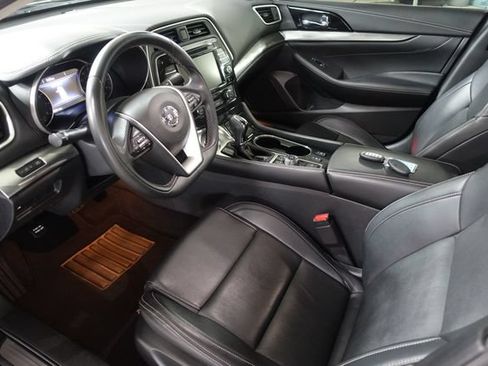 Used 2022 Nissan Maxima SV w/ Floor Mat Group FWD image 10