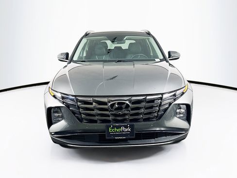 Used 2022 Hyundai Tucson Limited w/ Cargo Package FWD image 2