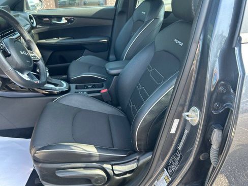 Used 2023 Kia Forte GT-Line w/ GT-Line Premium Package FWD image 11