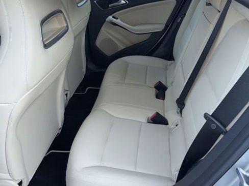 Used 2018 Mercedes-Benz CLA 250 image 5