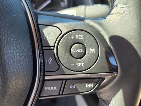 Used 2021 Toyota Camry SE image 29