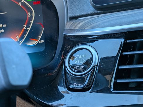 Used 2023 BMW 530i 530i w/ M Sport Package image 32