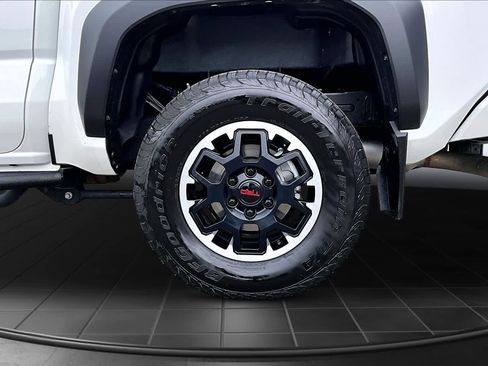 Used 2024 Toyota Tacoma TRD Off-Road w/ TRD Off Road Upgrade Package AWD/4WD image 35