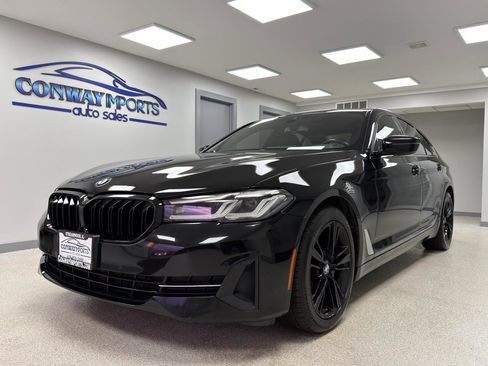 Used 2021 BMW 530i xDrive w/ Convenience Package AWD/4WD image 1