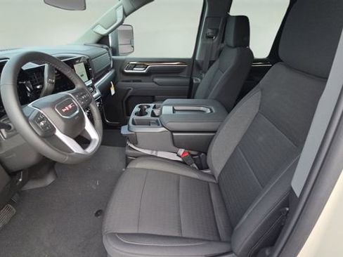 New 2026 GMC Sierra 2500 SLE w/ Preferred Package image 23