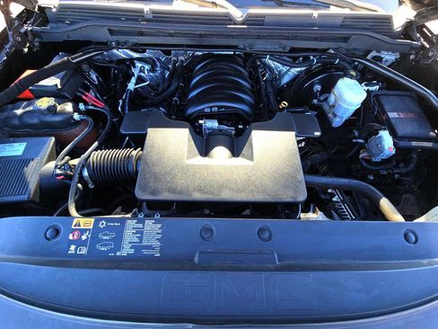 Used 2016 GMC Sierra 1500 SLT w/ All Terrain X Package image 31