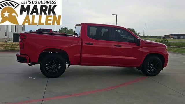 Used 2022 Chevrolet Silverado 1500 Custom w/ LPO, Dark Essentials Package AWD/4WD image 9