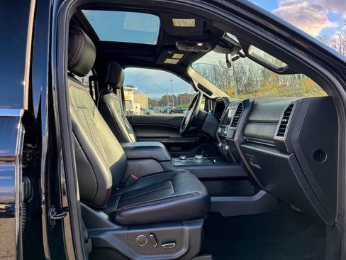 Used 2019 Ford Expedition Limited w/ Equipment Group 303A image 9