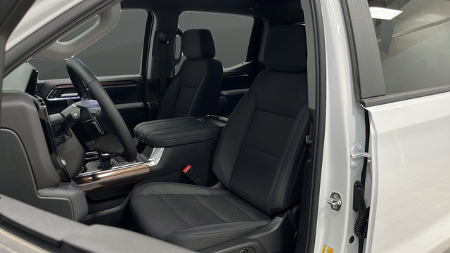 New 2026 Chevrolet Silverado 1500 RST w/ Dark Appearance Package AWD/4WD image 9