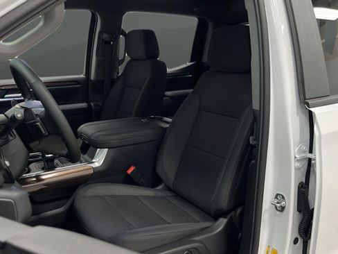 New 2026 Chevrolet Silverado 1500 RST w/ Dark Appearance Package AWD/4WD image 9