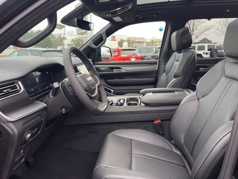 New 2026 Jeep Grand Wagoneer Limited AWD/4WD image 7