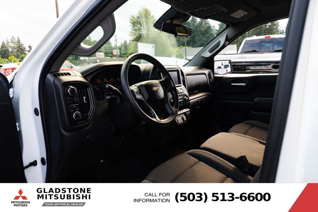 Used 2024 Chevrolet Silverado 1500 W/T w/ WT Value Package AWD/4WD image 19
