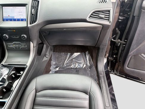 Used 2020 Ford Edge SEL w/ Convenience Package image 17
