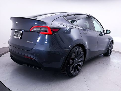 Used 2022 Tesla Model Y Performance AWD/4WD image 15