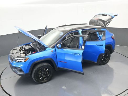 Used 2023 Jeep Compass Trailhawk w/ Trailhawk Elite Group image 74