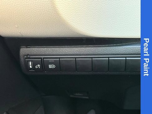 Used 2025 Toyota Corolla LE FWD image 29
