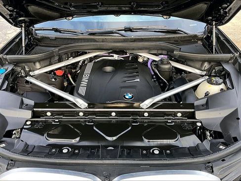 Used 2025 BMW X7 xDrive40i image 31