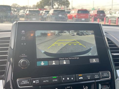 Used 2023 Honda Odyssey EX image 13