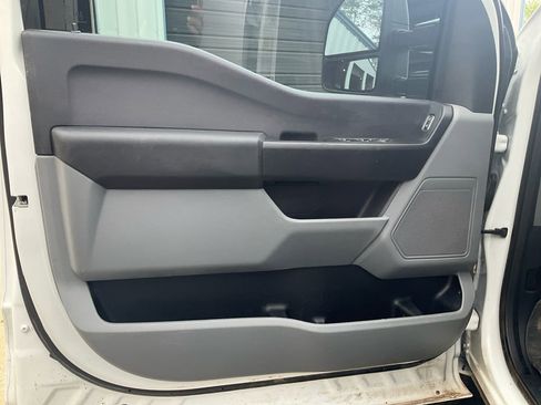 Used 2025 Ford F250 XL w/ XL Chrome Package image 17