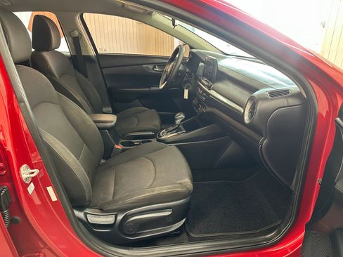 Used 2019 Kia Forte LXS image 14