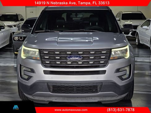 Used 2016 Ford Explorer XLT w/ Equipment Group 202A FWD image 6