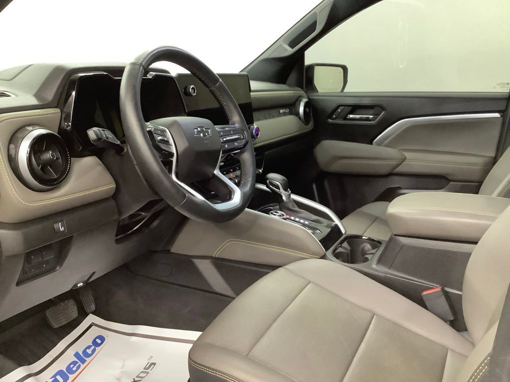 Used 2024 Chevrolet Colorado ZR2 w/ ZR2 Convenience Package III AWD/4WD image 14
