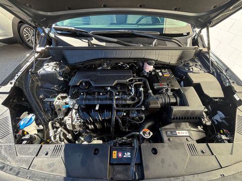 Used 2025 Hyundai Kona SEL image 32