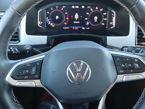 Used 2023 Volkswagen Atlas SEL image 17