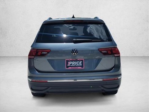 Used 2023 Volkswagen Tiguan SE FWD image 6