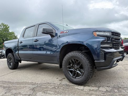 Used 2020 Chevrolet Silverado 1500 LT Trail Boss AWD/4WD image 9
