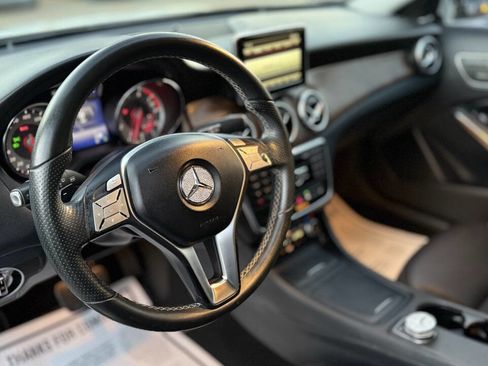 Used 2015 Mercedes-Benz GLA 250 GLA 250 4dr SUV image 11