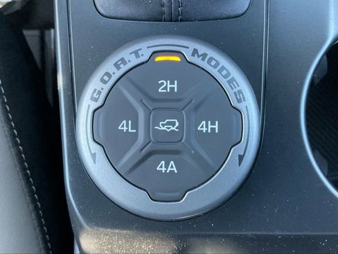 New 2025 Ford Bronco Outer Banks w/ Sasquatch Package image 52