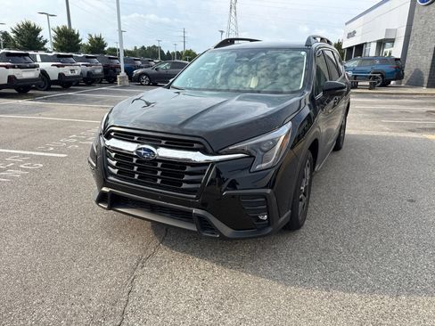 Used 2023 Subaru Ascent Limited AWD/4WD image 3