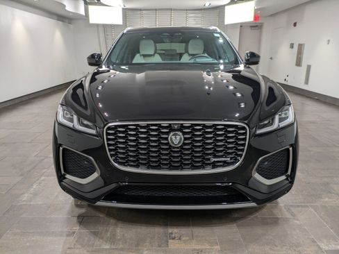 Used 2025 Jaguar F-PACE R-Dynamic S image 2
