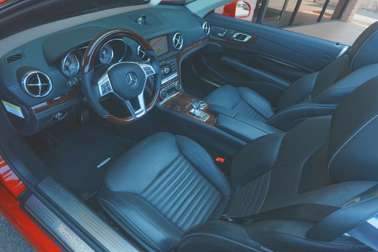 Used 2013 Mercedes-Benz SL 550 image 13
