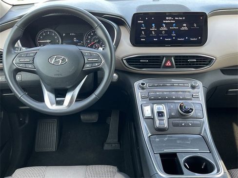 Used 2023 Hyundai Santa Fe SEL image 2